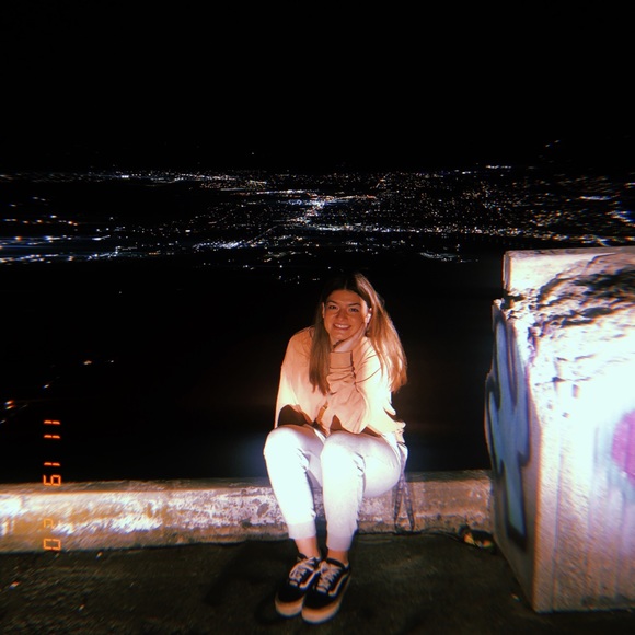 Meet your Posher, Alex - Picture 1 of 1